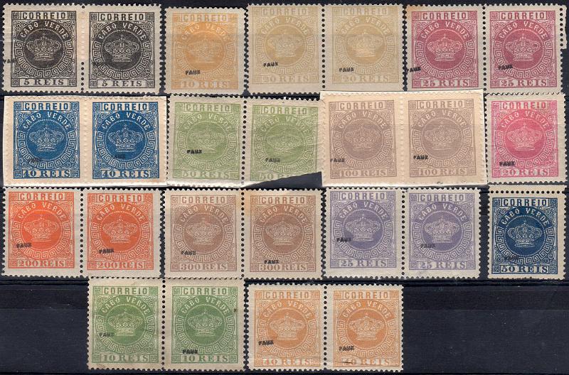 1002.jpg -     Lote:    1002                   Descrição:         1877/85 &mdash; Tipo Coroa. Falsos Fournier. CE1/14. As duas séries completas, com 11 pares e 3 selos isolados, todos com sobrecarga a preto "faux". Três selos com defeitos.         **       Valor Base:     &euro; 50,00     Valor Venda:     &euro;      