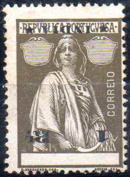1021.jpg -     Lote:    1021                   Descrição:         1914 &mdash; Ceres. CE254, 1 real, papel porcelana, denteado 15X14. Selo com legenda e taxa invertidas.        **       Valor Base:     &euro; 6,00     Valor Venda:     &euro;      