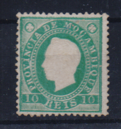1035.jpg -     Lote:    1035                   Descrição:         1886 &mdash; D. Luís I. Fita direita. CE16, 10 reis verde, denteado 12 &frac12;. Selo com dupla impressão da cor. Valor de catálogo &euro; 150,00.        *       Valor Base:     &euro; 50,00     Valor Venda:     &euro;      