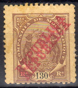1065.jpg -     Lote:    1065                   Descrição:         1911 &mdash; Tipo Elefante, com sobrecarga REPUBLICA da Casa da Moeda. CE87, 130 reis, castanho s/ amarelo, papel porcelana. Selo com dupla sobrecarga. Não catalogado.        **       Valor Base:     &euro; 8,00     Valor Venda:     &euro;      