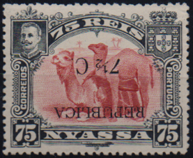 1072.jpg -     Lote:    1072                   Descrição:         1918 &mdash; D. Carlos I, com sobretaxa e sobrecarga REPUBLICA local. CE73, 7 &frac12; c s/ 75 reis carmim. Selo com a sobretaxa invertida. Valor de catálogo &euro; 70,00.        *       Valor Base:     &euro; 18,00     Valor Venda:     &euro;      