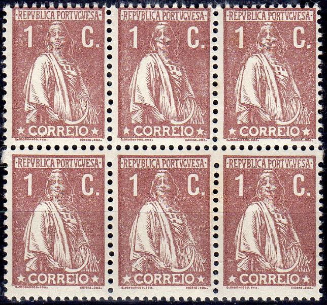 1186.jpg -     Lote:    1186                   Descrição:         1917/20 &mdash; Ceres. Novas taxas e cores. CE221, 1C castanho, denteado 12x11 &frac12;, papel cartolina. Dois selos com ligeiro óxido. Valor de catálogo &euro; 390,00.        ***       Valor Base:     &euro; 50,00     Valor Venda:     &euro;      