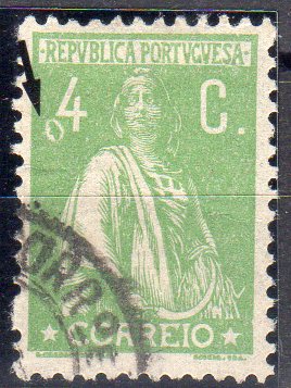 1192.jpg -     Lote:    1192                   Descrição:         1917/20 &mdash; Ceres. Novas taxas e cores. CE226, 4C verde, papel pontinhado vertical, denteado 12x11 &frac12;, não catalogado neste papel e denteado e com variedade de cliché também não catalogada.        O       Valor Base:     &euro; 12,00     Valor Venda:     &euro;      