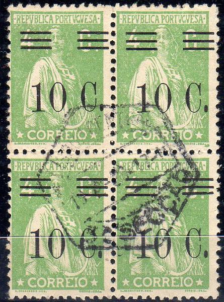 1210.jpg -     Lote:    1210                   Descrição:         1928/29 &mdash; Ceres, com sobretaxa. CE456, 10C s/ 4C verde, denteado 12x11 &frac12;, papel pontinhado vertical (não catalogado neste tipo de papel). Um selo com barramento tipo XI.        O       Valor Base:     &euro; 15,00     Valor Venda:     &euro;      