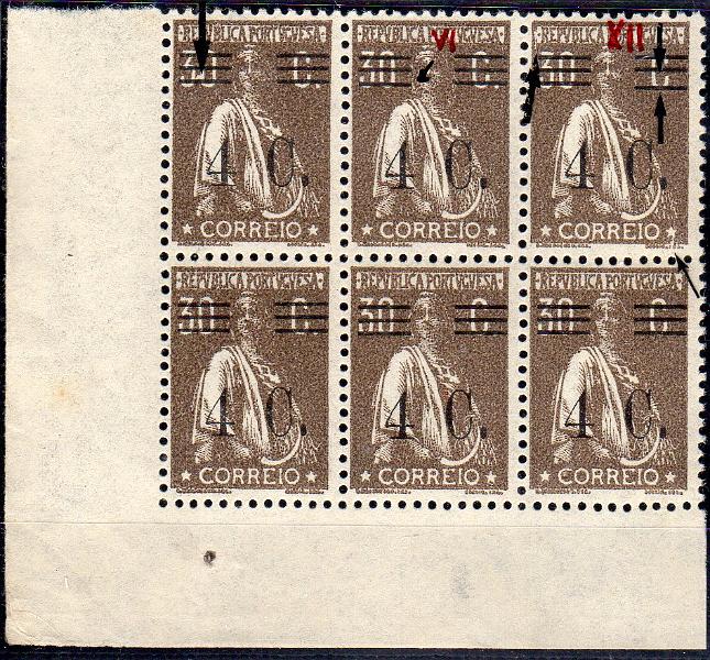 1241.jpg -     Lote:    1241                   Descrição:         1928/29 &mdash; Ceres com sobretaxa. CE452, 4C s/ 30C castanho, denteado 12x11 &frac12;, papel liso. Bloco canto de folha com seis selos, com variedade de barramento VI e XII + variedade de cliché MM VI + MM II. Valor de catálogo só pelas variedades de barramento &euro; 140,00.        ***       Valor Base:     &euro; 30,00     Valor Venda:     &euro;      