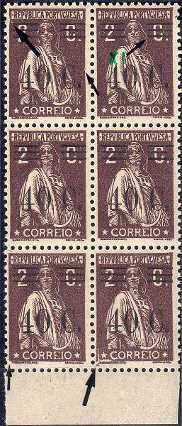 1266.jpg -     Lote:    1266                   Descrição:         1928/29 &mdash; Ceres com sobretaxa. CE468, 40C s/ 2 C chocolate, papel liso, denteado 12x11 &frac12;. Bloco vertical de 6 selos (2x3), um dos selos com barramento tipo XI e variedades de cliché MM IV (x15), MM IX (x100) e MM XII (x10).         ***       Valor Base:     &euro; 35,00     Valor Venda:     &euro;      