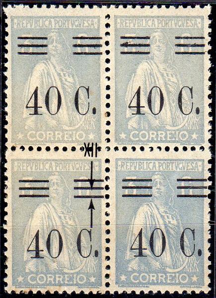 1267.jpg -     Lote:    1267                   Descrição:         1928/29 &mdash; Ceres com sobretaxa. CE469, 40C s/ 3C azul claro, papel liso, denteado 12x11 &frac12;. Quadra com selo com barramento tipo XII. Valor de catálogo &euro; 60,00.        ***       Valor Base:     &euro; 15,00     Valor Venda:     &euro;      