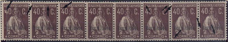 1281.jpg -     Lote:    1281                   Descrição:         1929 &mdash; Ceres com sobrecarga "Revalidado". CE490, 40C chocolate, papel liso, denteado 12x11 &frac12;. Tira horizontal com 8 selos com variedades de cliché sendo as mais importantes: MM X1 (X5), MM IV (x5), MM X (x5), MM I (x5), MM XVII (x30) e uma não catalogada.        ***       Valor Base:     &euro; 12,00     Valor Venda:     &euro;      