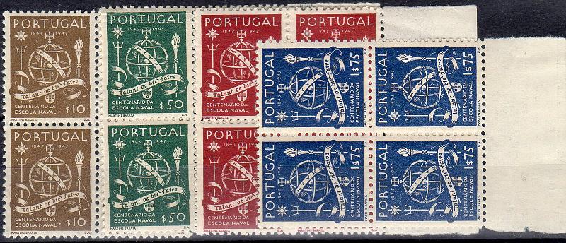 1297.jpg -     Lote:    1297                   Descrição:         1945 &mdash; 1.º Centenário da Escola Naval. CE660/663. Série completa em quadras. Valor de catálogo &euro; 84,00.        ***       Valor Base:     &euro; 18,00     Valor Venda:     &euro;      