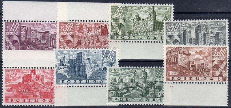 1298.jpg -     Lote:    1298                   Descrição:         1946 &mdash; Castelos de Portugal. CE664/771. Série completa. Valor de catálogo &euro; 295,00.        ***       Valor Base:     &euro; 58,00     Valor Venda:     &euro;      
