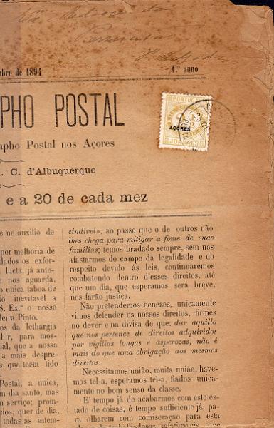 1352.jpg -     Lote:    1352                   Descrição:         1882 &mdash; Jornaes. CE46, 2 &frac12; reis bistre, denteado 11 &frac12;, papel porcelana sobre Gazeta Telegrapho Postal n.º 1 de 25.10.1894, circulada em Ponta Delgada (25.10.94). MR.        JRN       Valor Base:     &euro; 20,00     Valor Venda:     &euro;      