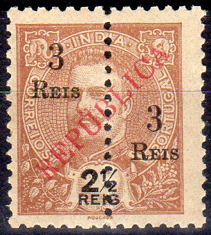 1479.jpg -     Lote:    1479                   Descrição:         1914 &mdash; D. Carlos I Mouchon, com sobrecarga REPUBLICA local, perfurados ao meio. NÃO CATALOGADO. 3 reis s/ 2 &frac12; reis castanho.        ***       Valor Base:     &euro; 15,00     Valor Venda:     &euro;      