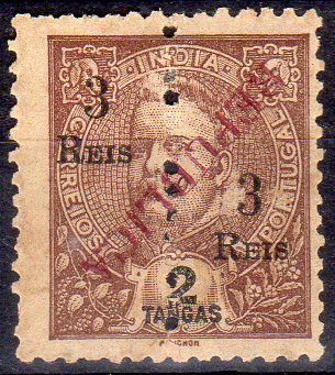 1481.jpg -     Lote:    1481                   Descrição:         1914 &mdash; D. Carlos I Mouchon, com sobretaxa e sobrecarga REPUBLICA local, perfurados ao meio. CE291, 3 reis s/ 2 Tangas, castanho. Selo com a sobrecarga invertida. Não catalogado.        *       Valor Base:     &euro; 15,00     Valor Venda:     &euro;      