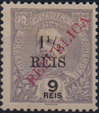 1484.jpg -     Lote:    1484                   Descrição:         1914 &mdash; D. Carlos I, com sobrecarga REPUBLICA local e sobretaxa, NÃO CATALOGADO. Selo de 1 &frac12; reis s/ 9 reis, lilás malva. MR.        **       Valor Base:     &euro; 20,00     Valor Venda:     &euro;      