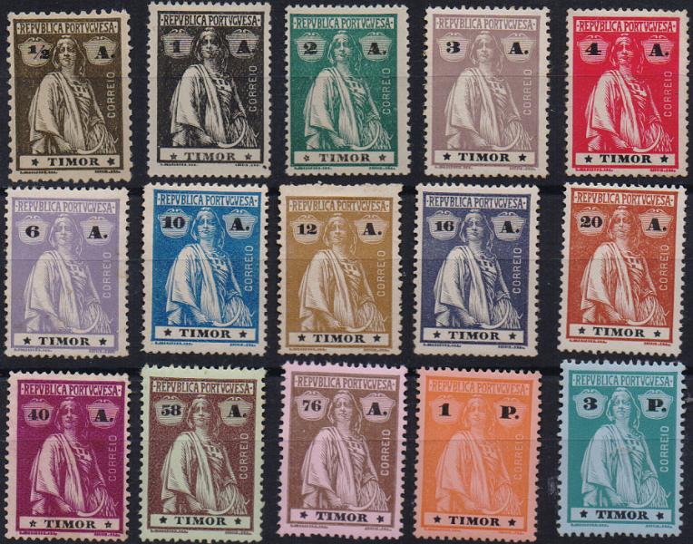 1738.jpg -     Lote:    1738                   Descrição:         1914 &mdash; Ceres. CE162/175. Série completa em papel porcelana, denteado 15x14. Selo de 3P com leve transparência. Valor de catálogo &euro; 210,00.        **       Valor Base:     &euro; 30,00     Valor Venda:     &euro;      