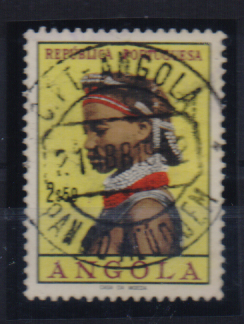 1867.jpg -     Lote:    1867                   Descrição:         Carimbos circulares datados. Selo de 2$50 Tipos Femininos CE419, obliterado com carimbo batido a preto de "PANGO ALUQUEM". B e MR.        O       Valor Base:     &euro; 15,00     Valor Venda:     &euro;      