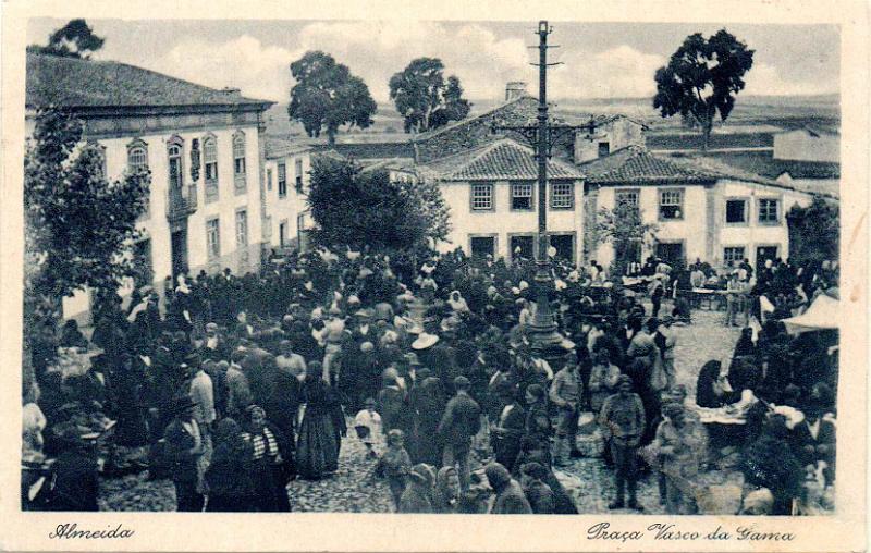 2239.jpg -     Lote:    2239      Lotes pelo Correio              Descrição:         Feiras e mercados &mdash; Almeida. Praça Vasco da Gama (em dia de mercado).        PI       Valor Base:     &euro; 17,00     Valor Venda:     &euro;      