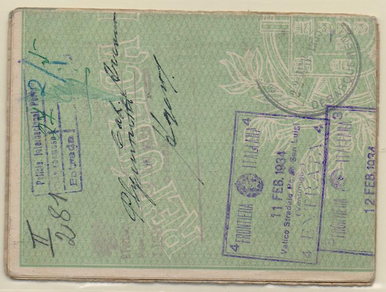 2344.jpg -     Lote:    2344      Lotes pelo Correio              Descrição:         Passaporte de Viajante emitido em 17.03.66, com estampilhas do IS de 5$00 e 70$00 "Escudo da Republica".        DOC       Valor Base:     &euro; 10,00     Valor Venda:     &euro;      