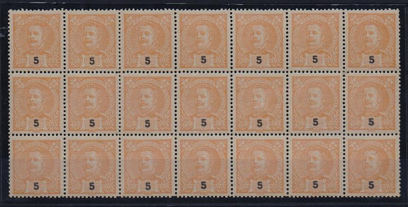 2590.jpg -     Lote:    2590      Lotes pelo Correio              Descrição:         1895/96 &mdash; D. Carlos I Mouchon. CE127, 5 reis laranja. Bloco com 21 selos. Valor de catálogo &euro; 19,95.        ***       Valor Base:     &euro; 5,00     Valor Venda:     &euro;      