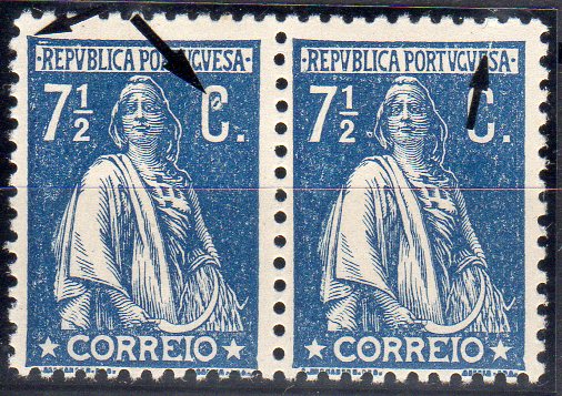2646.jpg -     Lote:    2646      Lotes pelo Correio              Descrição:         1917/20 &mdash; Ceres. Novas taxas e cores. CE229, 7 &frac12; C azul, denteado 12x11 &frac12;, papel acetinado. Par horizontal com variedades de cliché não catalogadas.        ***       Valor Base:     &euro; 5,00     Valor Venda:     &euro;      