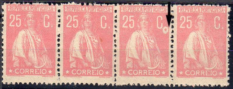 2672.jpg -     Lote:    2672      Lotes pelo Correio              Descrição:         1923 &mdash; Ceres. Novas taxas e cores. CE255, 25C rosa, denteado 12x11 &frac12;, papel acetinado. Tira horizontal com 4 selos, um deles com variedade de cliché não catalogada.        ***       Valor Base:     &euro; 5,00     Valor Venda:     &euro;      