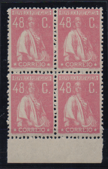 2678.jpg -     Lote:    2678      Lotes pelo Correio              Descrição:         1924/26 &mdash; Ceres. CE284, 48c carmim rosa, denteado 12x11 &frac12;. Quadra. Valor de catálogo &euro; 92,00        ***       Valor Base:     &euro; 14,00     Valor Venda:     &euro;      