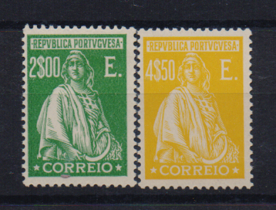 2699.jpg -     Lote:    2699      Lotes pelo Correio              Descrição:         1926 &mdash; Ceres. Emissão Londres. Lote composto por selo de 2$00, CE415; e selo de 4$50. Valor de catálogo &euro; 58,70.         ***/**       Valor Base:     &euro; 7,00     Valor Venda:     &euro;      