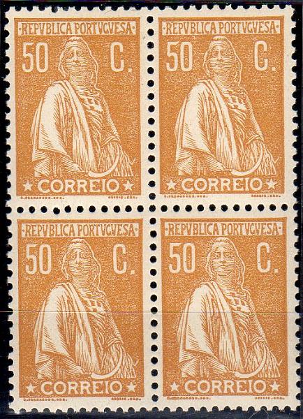2717.jpg -     Lote:    2717      Lotes pelo Correio              Descrição:         1930 &mdash; Ceres. Gravura retocada. CE504, 50C bistre. Quadra com impressão sarapintada.        ***       Valor Base:     &euro; 10,00     Valor Venda:     &euro;      