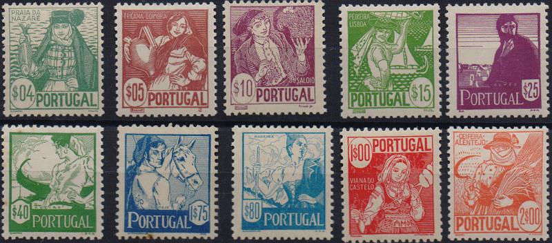 2748.jpg -     Lote:    2748      Lotes pelo Correio              Descrição:         1941 &mdash; Costumes Portugueses * 1.ª emissão. CE607/616. Série completa. Valor de catálogo &euro; 134,00.        **       Valor Base:     &euro; 14,00     Valor Venda:     &euro;      