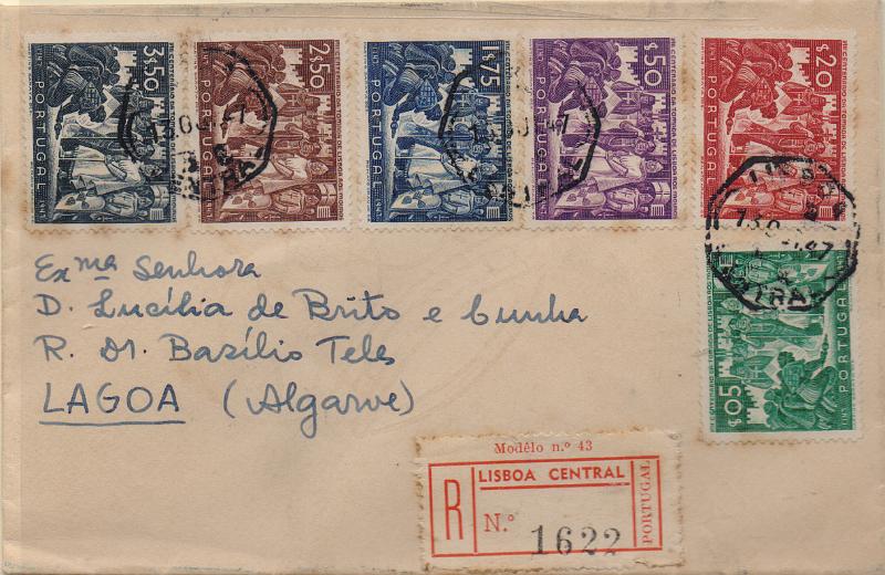 2764.jpg -     Lote:    2764      Lotes pelo Correio              Descrição:         1947 &mdash; 8.º Centenário da Tomada de lisboa dos Mouros. CE685/690. Sobrescrito circulado registado de Lisboa (13.10.47) para Lagoa, obliterado com marca de dia.        FDC       Valor Base:     &euro; 10,00     Valor Venda:     &euro;      