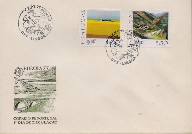 2842.jpg -     Lote:    2842      Lotes pelo Correio              Descrição:         1977 &mdash; Ano completo de FDC - 13 FDC. Valor de catálogo 45&euro;.        FDC       Valor Base:     &euro; 7,00     Valor Venda:     &euro;      