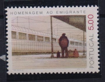 2851.jpg -     Lote:    2851      Lotes pelo Correio              Descrição:         1979 &mdash; Homenagem ao emigrante português. CE1415, 5$00. Selo com o fósforo no lado direito sobre Portugal. Valor de catálogo &euro; 100,00.        ***       Valor Base:     &euro; 12,00     Valor Venda:     &euro;      