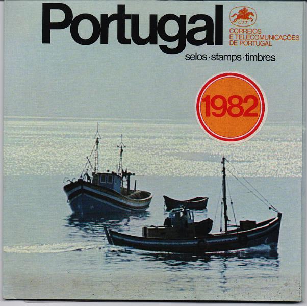 2855.jpg -     Lote:    2855      Lotes pelo Correio              Descrição:         1982 &mdash; Portugal. Ano completo de selos (inclui as 3 carteiras - Continente, Açores e Madeira) - valor de catálogo dos selos &euro; 117,00.        ***       Valor Base:     &euro; 30,00     Valor Venda:     &euro;      