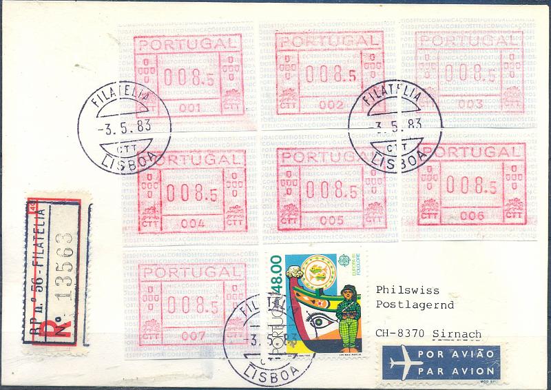 2879.jpg -     Lote:    2879      Lotes pelo Correio              Descrição:         Sobrescrito Registado com 7 FRAMA, na taxa de 08.5 (vermelho), uma de cada máquina (1 a 7) e como complemento de porte o selo Europa/Folclore CE 1520, circulado para a Suíça. Etiqueta de Registo nº 56 (Filatelia) e marca de dia (03.05.83) da Filatelia. Carimbo de chegada no verso de Sirnach de 9-5.83.        Carta       Valor Base:     &euro; 25,00     Valor Venda:     &euro;      