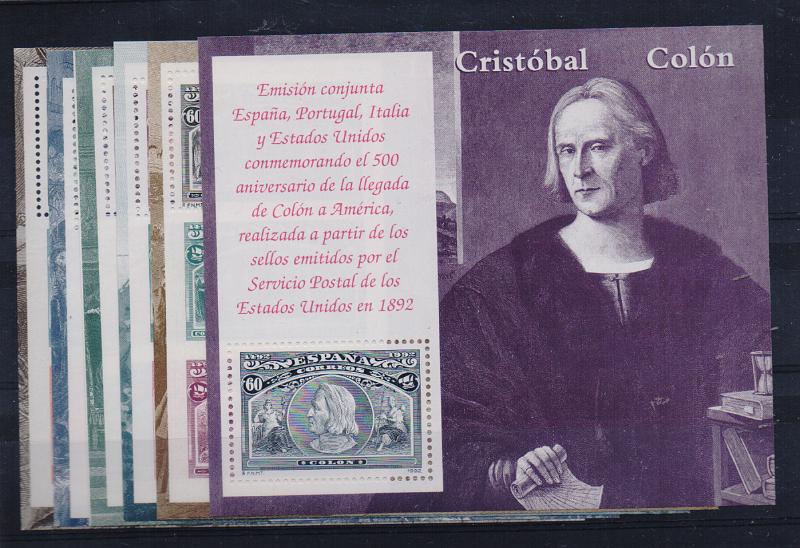 2941.jpg -     Lote:    2941      Lotes pelo Correio              Descrição:         1992 &mdash; 5.º Centenário da Descoberta da América. CE2082/2087. Lote de 24 blocos emitidos por Portugal, Espanha, Itália e Estados Unidos (6 por cada país). Bom lote.        BLC***       Valor Base:     &euro; 30,00     Valor Venda:     &euro;      