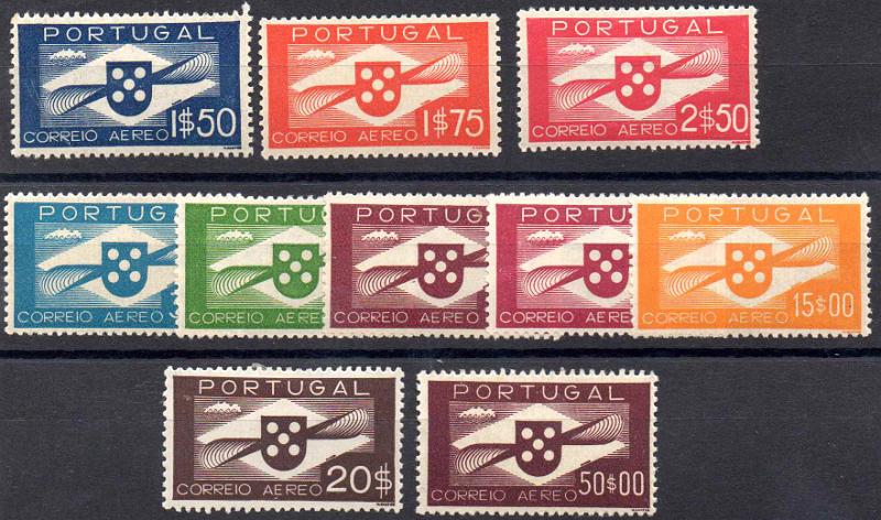 2954.jpg -     Lote:    2954      Lotes pelo Correio              Descrição:         1936/41 &mdash; Correio aéreo. Tipo Hélice. CE CA1/10. Série completa. Valor de catálogo &euro; 405,00.        **       Valor Base:     &euro; 50,00     Valor Venda:     &euro;      