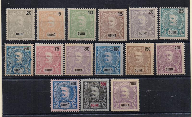 3067.jpg -     Lote:    3067      Lotes pelo Correio              Descrição:         1898/1901 &mdash; D. Carlos I. CE47/61. Série completa. Valor de catálogo &euro; 195,00. A maioria dos selos sem goma.        **/*       Valor Base:     &euro; 15,00     Valor Venda:     &euro;      