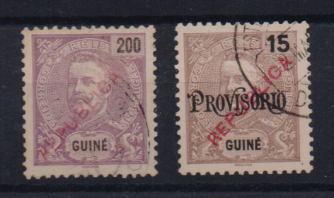3070.jpg -     Lote:    3070      Lotes pelo Correio              Descrição:         1913 &mdash; D. Carlos I Mouchon, com sobrecarga REPUBLICA loca. Lote de dois selos: CE140, 200 reis lilás e CE141, 15 reis castanho. Valor de catálogo &euro; 70,60.        O       Valor Base:     &euro; 12,00     Valor Venda:     &euro;      