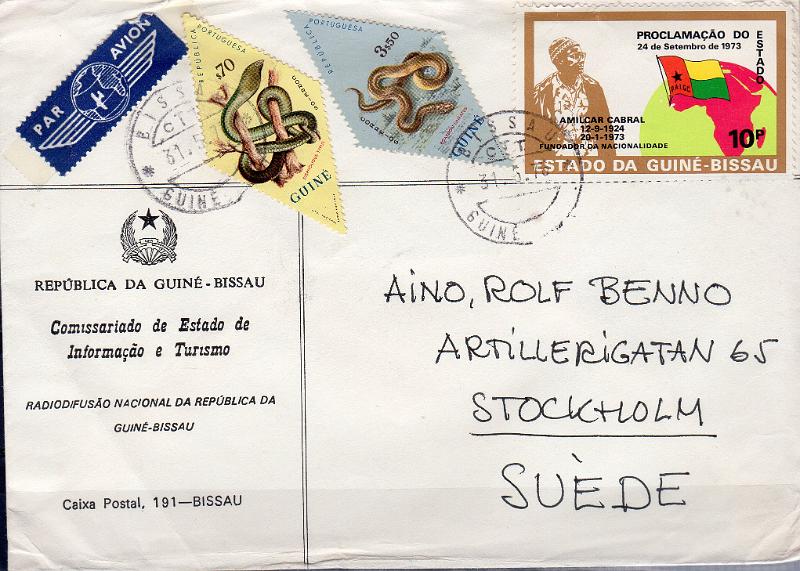 3076.jpg -     Lote:    3076      Lotes pelo Correio              Descrição:         1963 &mdash; Cobras. Sobrescrito circulado de Bissau (31.05.76) para a Suécia com selos de $70 e 3$50 CE298 e 303 + selo de 10P do Estado da Guiné-Bissau comemorativo da Proclamação do Estado. Interessante combinação de selos da ex-colónia com selo do novo estado.        Carta       Valor Base:     &euro; 10,00     Valor Venda:     &euro;      