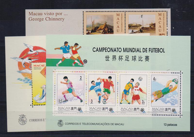3133.jpg -     Lote:    3133      Lotes pelo Correio              Descrição:         1994 * Macau - 3 blocos : Bloco 25 CE722-5, Bloco 26 CE730-2, Bloco 27 CE733-6. Valor de catálogo &euro; 35,00.        BLC***       Valor Base:     &euro; 7,00     Valor Venda:     &euro;      