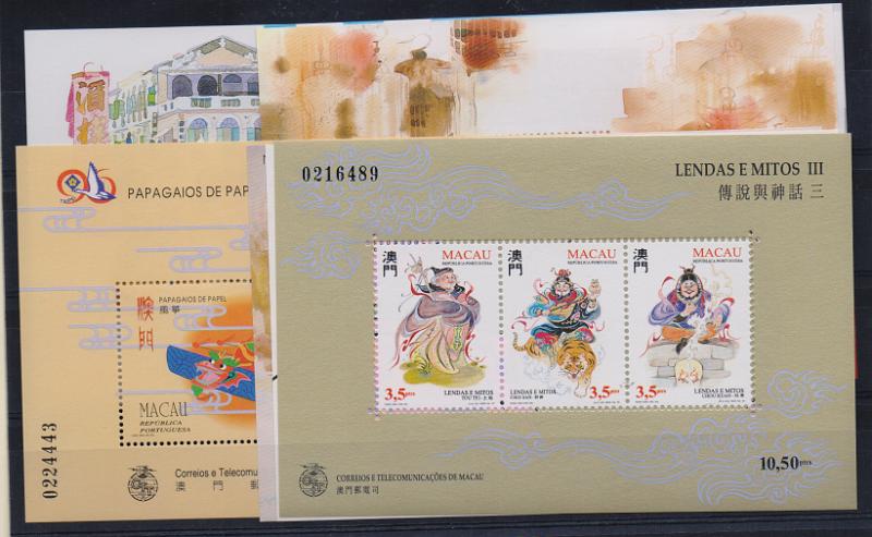 3135.jpg -     Lote:    3135      Lotes pelo Correio              Descrição:         1996 * Macau - 8 Blocos - Bloco 34 CE819, Bloco 35 CE824, Bloco 36 CE829, Bloco 37 CE830-2, Bloco 38 CE837, Bloco 39 CE846, Bloco 40 CE855 e Bloco 41 CE861. Valor de catálogo &euro; 54,00.        BLC***       Valor Base:     &euro; 11,00     Valor Venda:     &euro;      