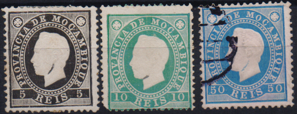 3149.jpg -     Lote:    3149      Lotes pelo Correio              Descrição:         1886 &mdash; D. Luís I. Fita direita. Lote com 3 selos de 5 reis CE15, 10 reis CE16 e 50 reis CE20, com variedade "D. Luís degolado".        */O       Valor Base:     &euro; 10,00     Valor Venda:     &euro;      