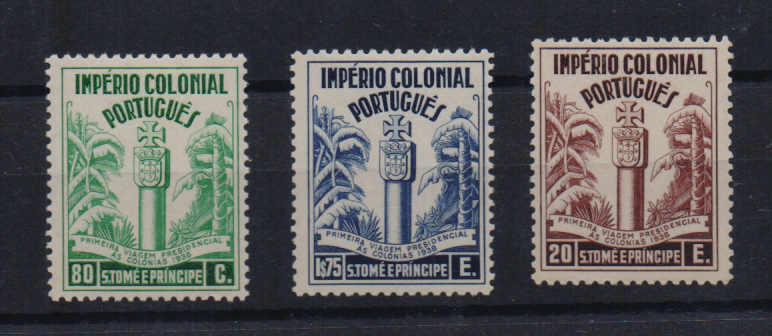 3218.jpg -     Lote:    3218      Lotes pelo Correio              Descrição:         1938 &mdash; Primeira Viagem Presidencial ao Ultramar. CE316/318. Série completa. Valor de catálogo &euro; 110,00.        **       Valor Base:     &euro; 20,00     Valor Venda:     &euro;      