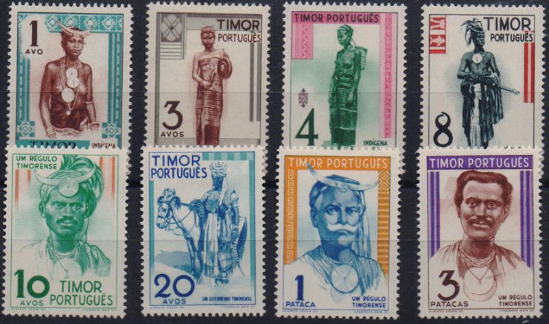 3231.jpg -     Lote:    3231      Lotes pelo Correio              Descrição:         1948 &mdash; Tipos indígenas. CE26&frac12;68. Série completa. Valor de catálogo &euro;110,00.        **       Valor Base:     &euro; 22,00     Valor Venda:     &euro;      