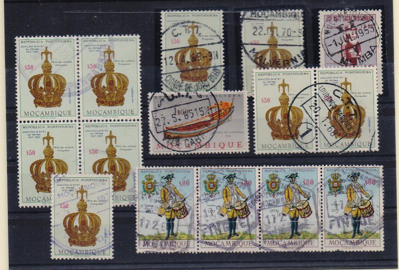 3396.jpg -     Lote:    3396      Lotes pelo Correio              Descrição:         Marcofilia diversa. Lote com uma quadra, uma tira de quatro selos, um par e quatro selos isolados obliterados com carimbos ESPUNGABERA, CIDADE DE JOÃO BELO, MALVÉRNIA, MEMBA / V, VILA CABRAL, LOURENÇO MARQUES / 1, VILA FONTES e FINGOE.        O       Valor Base:     &euro; 8,00     Valor Venda:     &euro;      