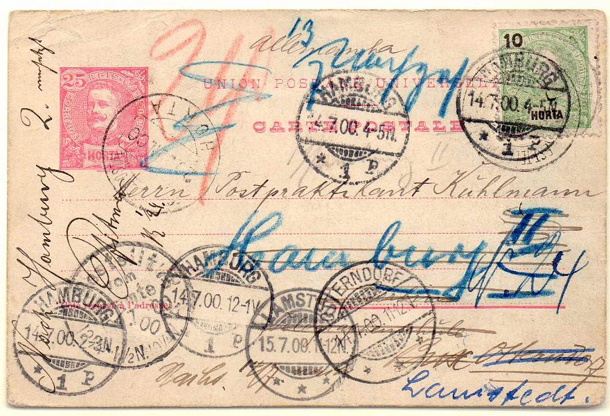 0262.jpg -     Lote:    262            Açores e Distritos Postais       Descrição:         1899 &mdash; D. Carlos I Mouchon. OM13, 25 reis rosa carmim. Circulado com selo adicional de 10 reis D. Carlos I Mouchon, da Horta (30.06.00) para Hamburgo (14.07.00) e diversas vezes reendereçado. NB e R.        IC       Valor Base:     &euro; 80,00     Valor Venda:     Retirado     