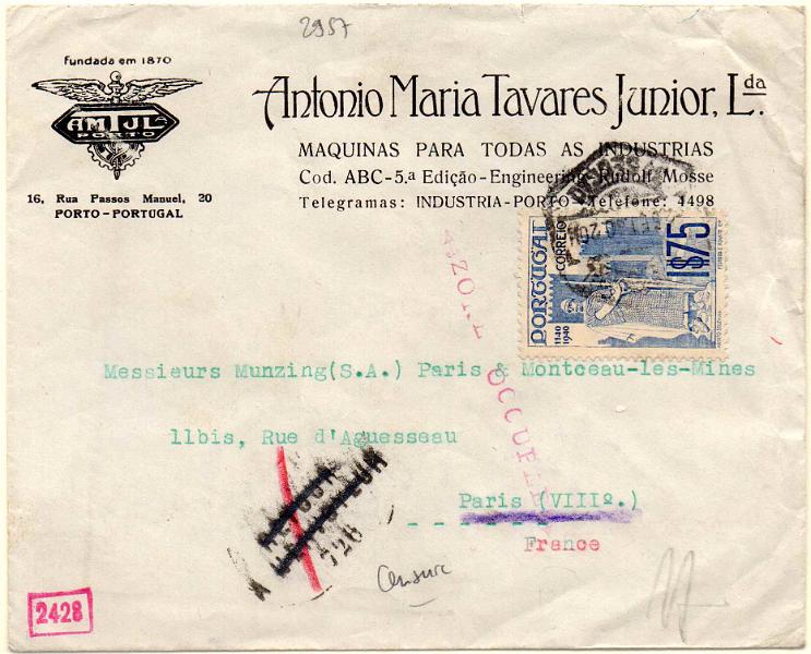 0503.jpg -     Lote:    503            2.ª Guerra Mundial       Descrição:         1939/45 &mdash; 2.ª Guerra Mindial. Circulação de correspondências para zonas ocupadas pelos alemães. Sobrescrito circulado de Lisboa (02.09.40) para Paris, com selo de 1$75 CE598. Inicialmente devolvido ao remetente foi posteriormente entregue tendo-se anulado a marca "RETOUR / A L'ENVOYEUR". Carimbo batido a vermelho "ZONE OCCUPEE".        Carta       Valor Base:     &euro; 25,00     Valor Venda:     Retirado     