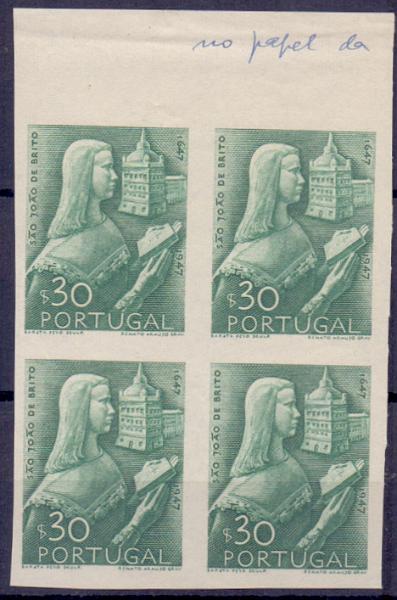 0576.jpg -     Lote:    576            Portugal       Descrição:         1948 &mdash; 3.º Centenário do Nascimento de S. João de Deus. CE691, $30. Quadra de provas de artista, bordo de folha, em verde, não denteadas, em papel liso amarelado, impressa a talhe doce.         PRV       Valor Base:     &euro; 20,00     Valor Venda:     &euro; 20,00     