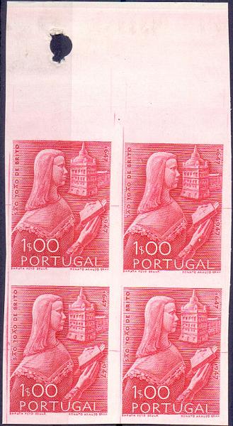 0583.jpg -     Lote:    583            Portugal       Descrição:         1948 &mdash; 3.º Centenário do Nascimento de S. João de Deus. CE692, $50. Quadra de provas de artista, bordo de folha, em vermelho, não denteadas, em papel porcelana, impressa a talhe doce.         PRV       Valor Base:     &euro; 20,00     Valor Venda:     &euro; 32,00     
