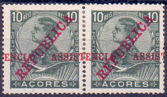0692.jpg -     Lote:    692            Açores       Descrição:         1911 &mdash; Imposto Postal. D. Manuel II com sobrecarga REPUBLICA. CE1, 10 reis. Par horizontal com a sobrecarga ASSISTÊNCIA deslocada.        *       Valor Base:     &euro; 8,00     Valor Venda:     Retirado     